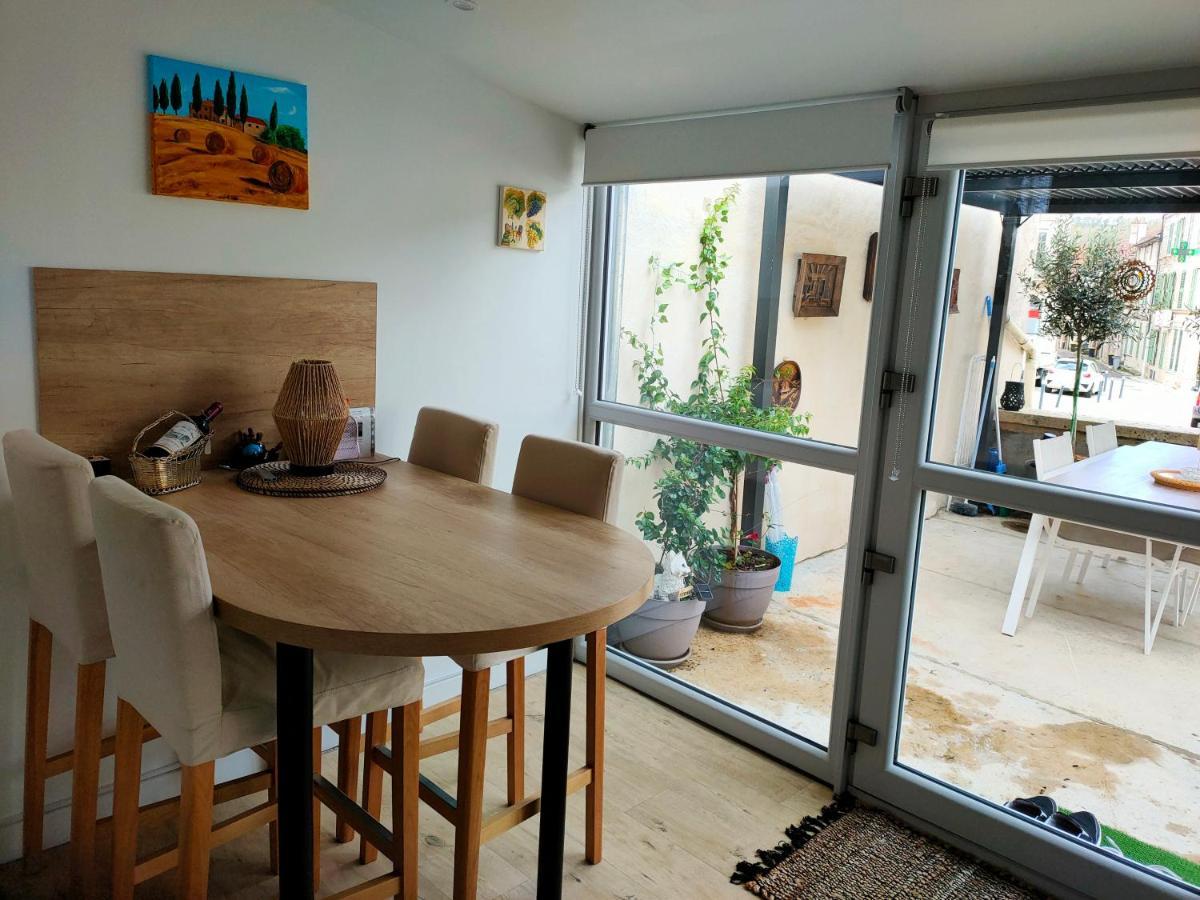 Petit Chez Soi Villa Montbard Exterior photo